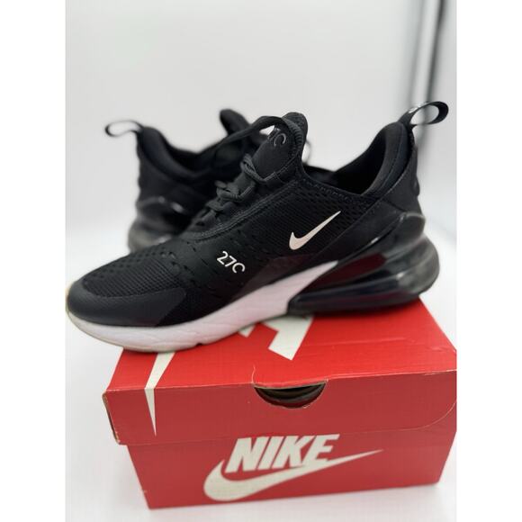 Size 6 (GS) - Nike Air Max 270 Low Triple Black - 943345-001 - Picture 6 of 8